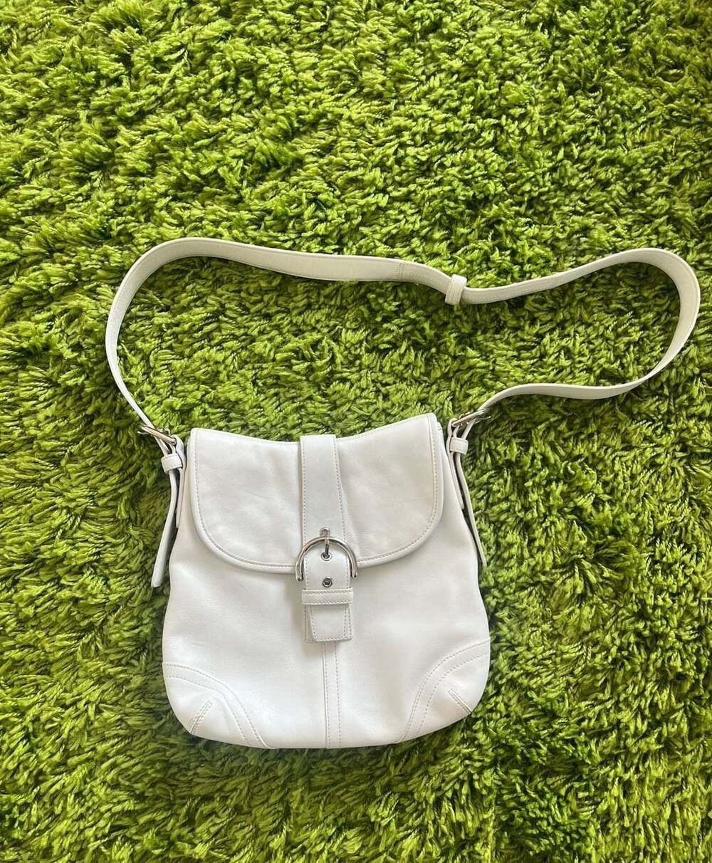 Coach White Leather Buckle Flap Shoulder Bag 9480